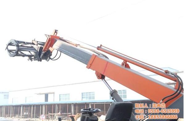 如你所愿小鏟車還可進(jìn)行推土、起重和其他物料的裝卸作業(yè)